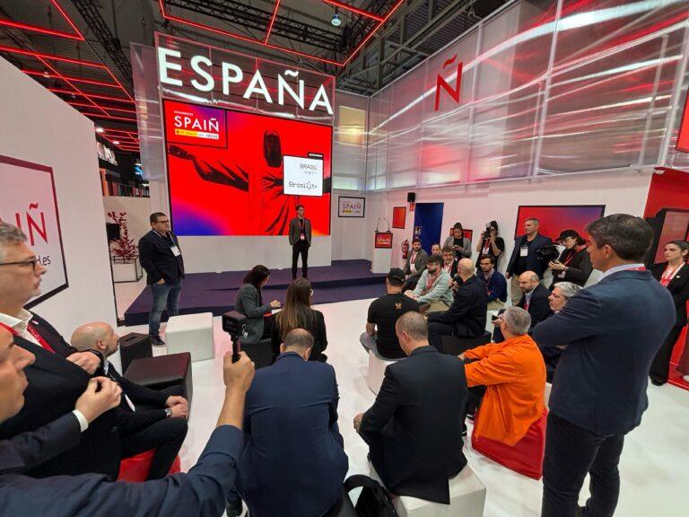 MWC